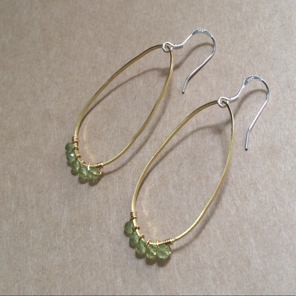 handcrafted Sundance charm natural Peridot Sterling silver gold plated earrings - Picture 3 of 11